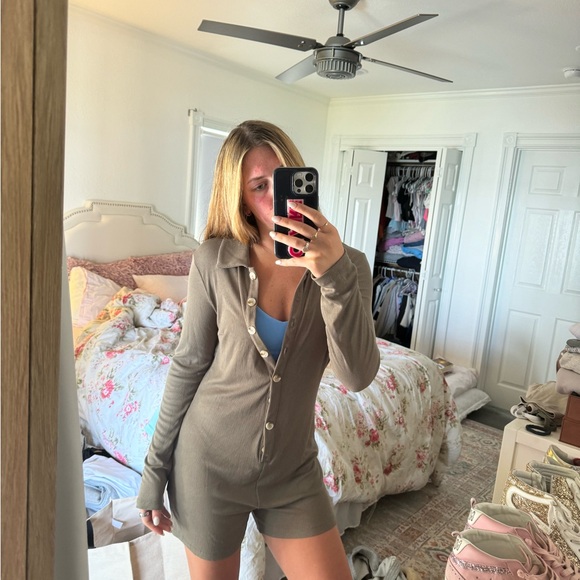 Princess Polly romper - Picture 6 of 6